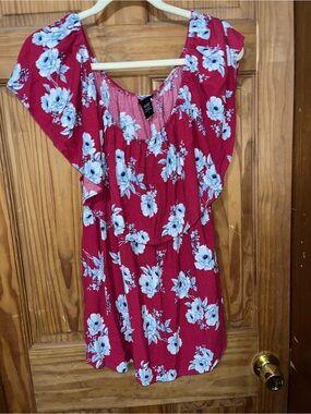 Red Floral Flutter Sleeve with White Blooms
